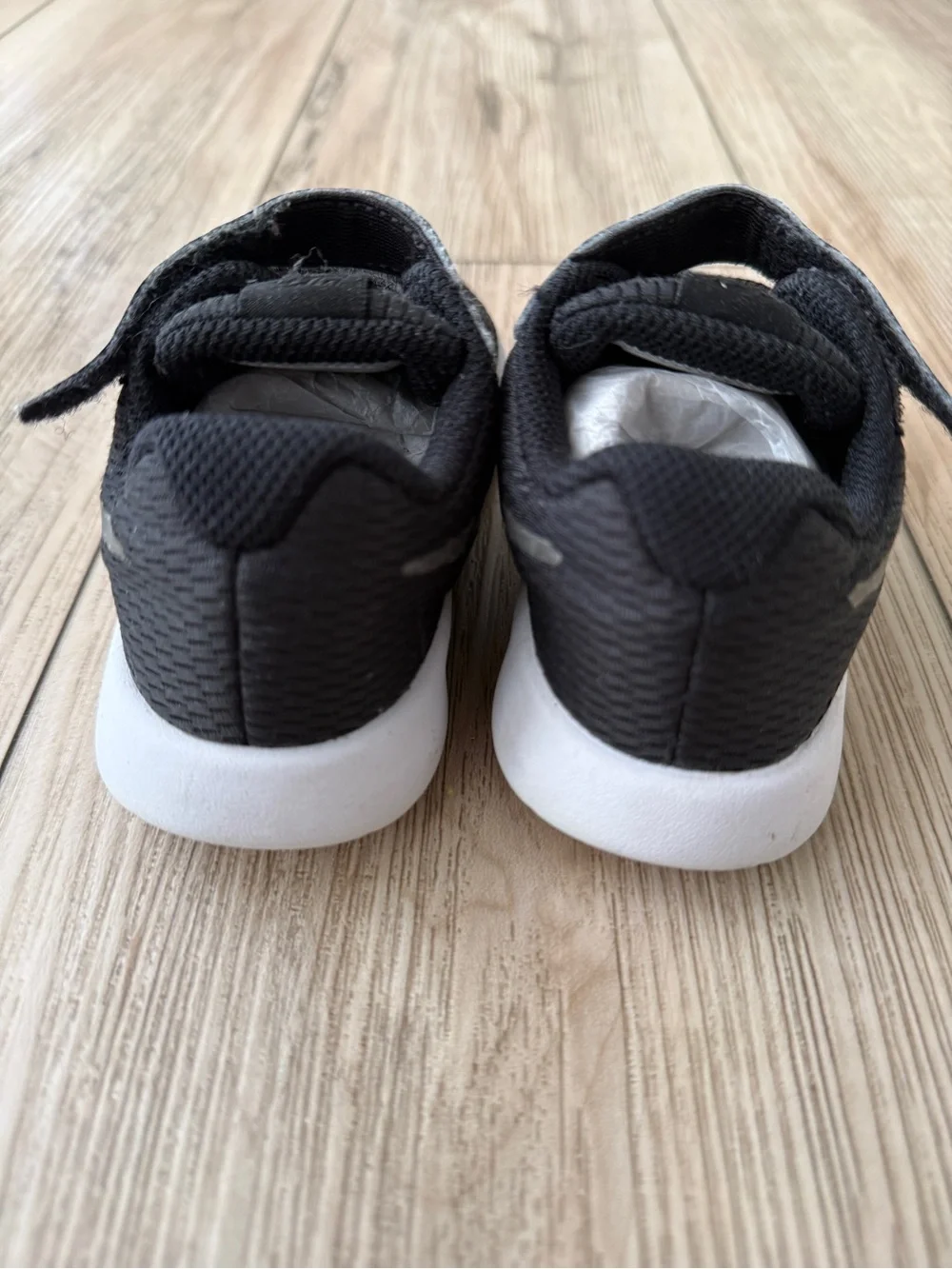 Nike toddler Athletic Sneaker - Charcoal Gray with Velcro Strap
